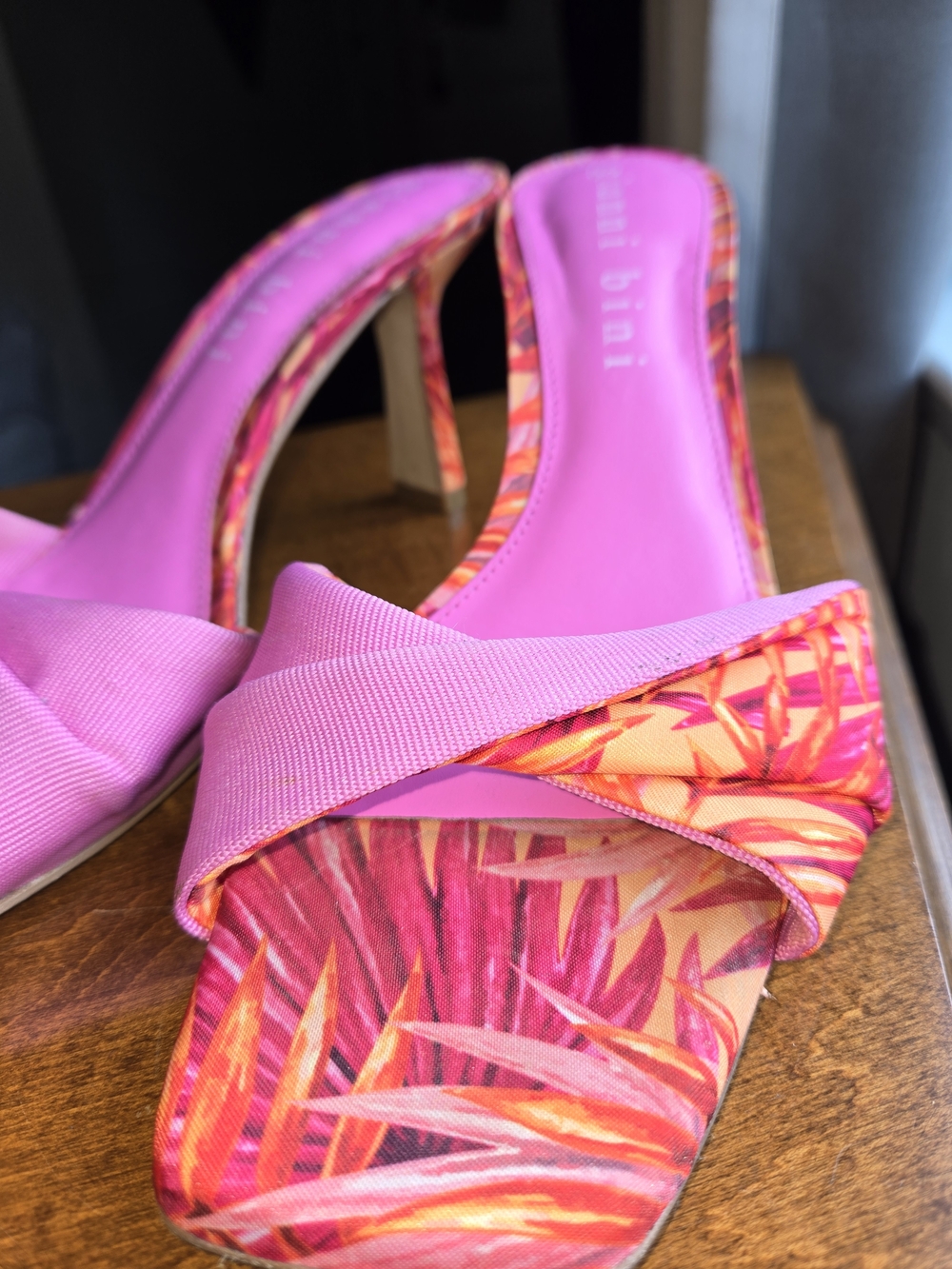 Gianni Bini Pink Tropical Print Slide Heels - Picture 6 of 6